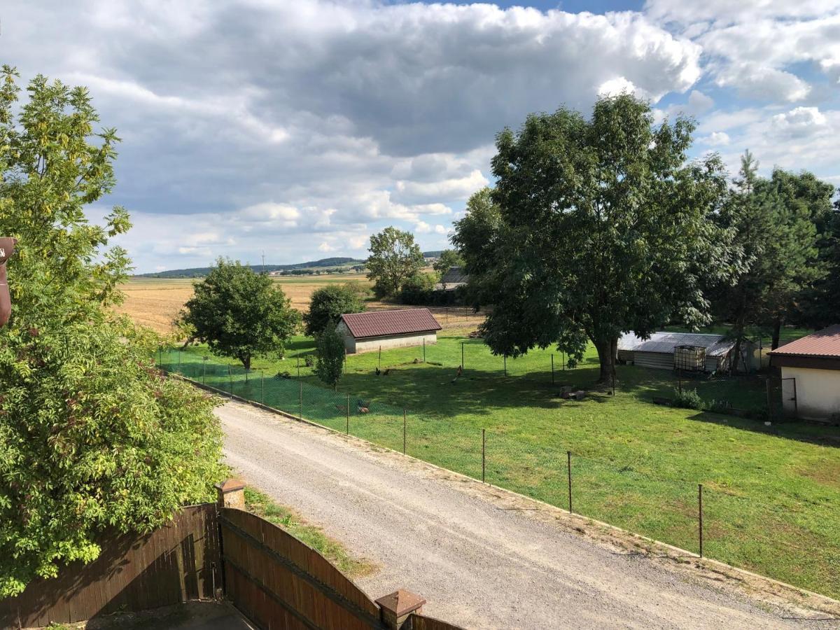 Zajazd Gosciniec Nowosiolki-Kolonia Bagian luar foto
